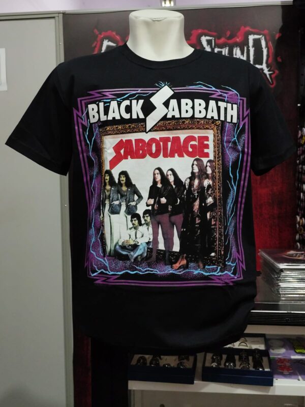 Camiseta Oficial Black Sabbath - Sabotage - Stamp - Image 3