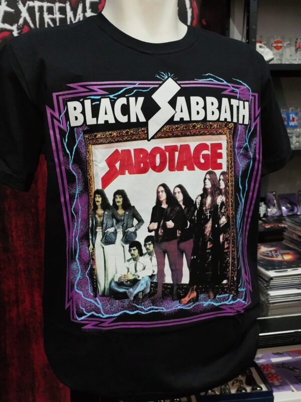 Camiseta Oficial Black Sabbath - Sabotage - Stamp - Image 2