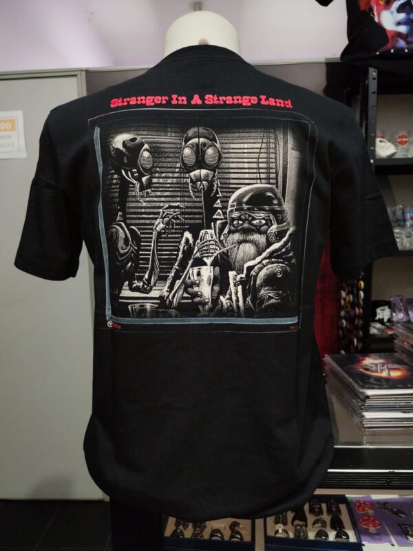 Camiseta Oficial Iron Maiden - Stranger In A Strange Land (Frente e Costas) - Image 2