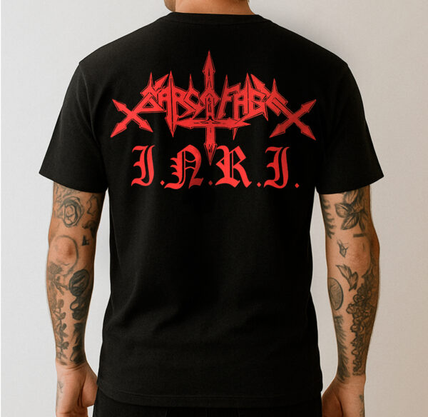 Camiseta Oficial Sarcófago - I.N.R.I Capa Original - Brutal Wear - Imagem 2