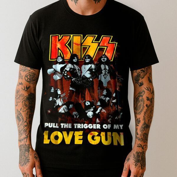 Camiseta KISS -  Love Gun - Brutal Wear - Imagem 2