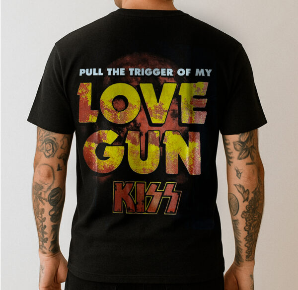 Camiseta KISS -  Love Gun - Brutal Wear - Imagem 3