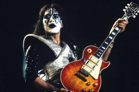 Ace-Frehley-1-101625-